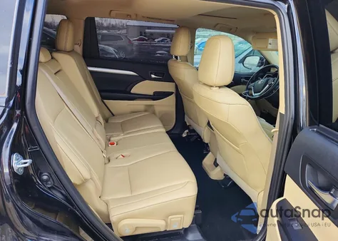 2019 Toyota Highlander Se z USA, uszkodzony, nr VIN 5TDJZRFH4KS588853